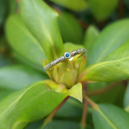 Yellow gold, blue diamond